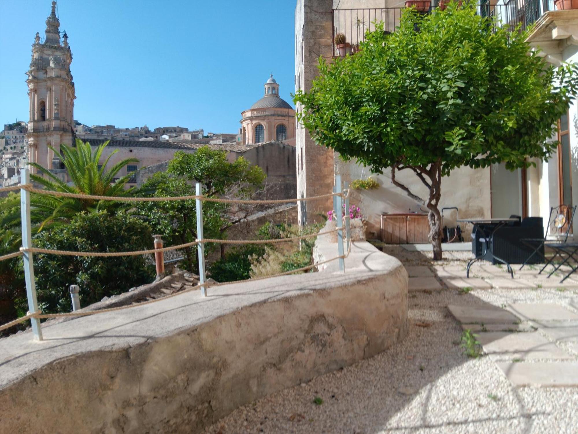 مبيت وإفطار موديكا Casa Sipione Papa المظهر الخارجي الصورة